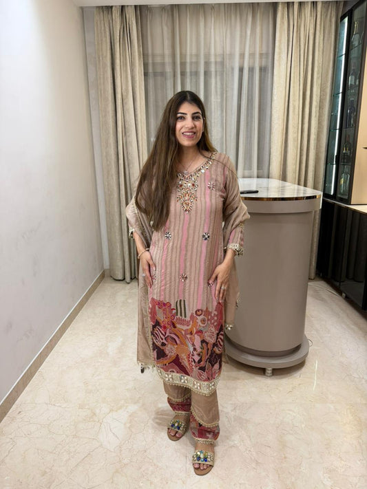 Digital crepe 3 pc suit with handwork with organza dupatta