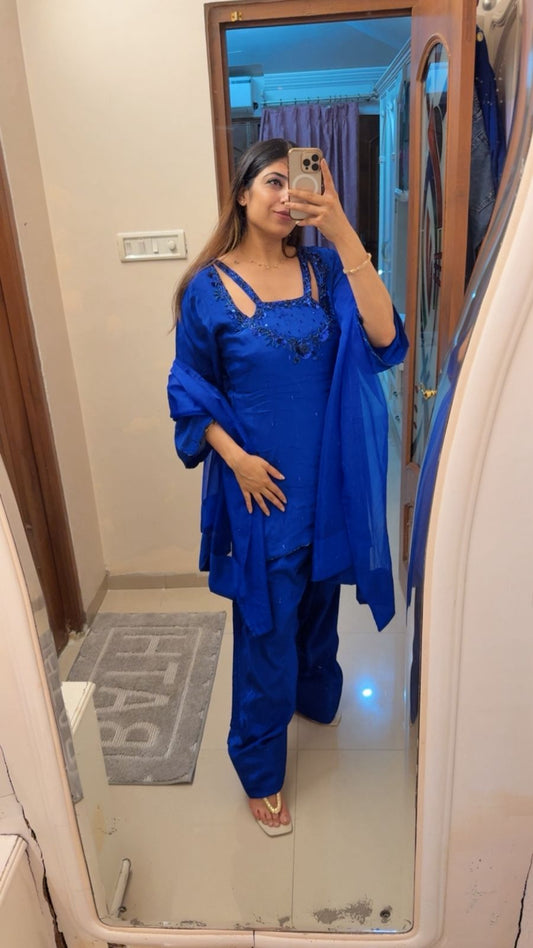 Crepe 3pc partywear suit with farshi salwar nd organza dupatta