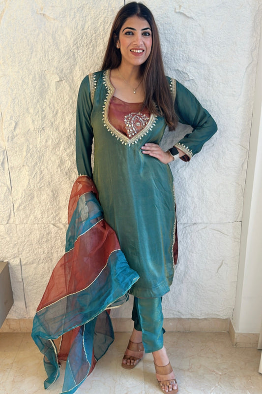 4pc Partywear Jimmy Choo Suit With Organza Dupatta