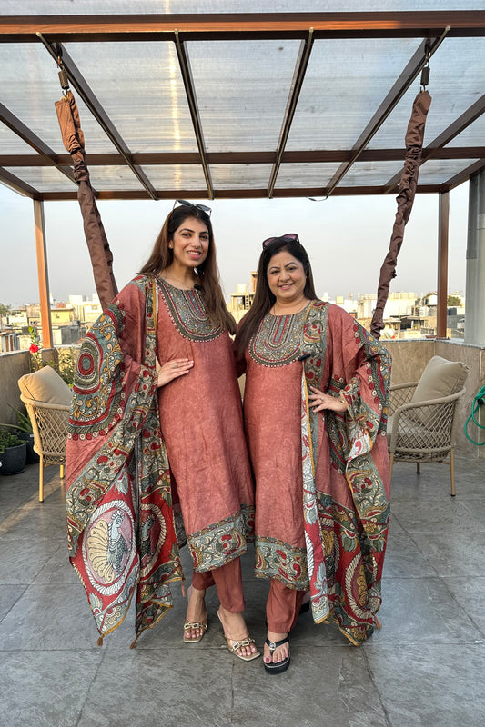 3pc Cotton Muslin Pakistani Suit With Printed Dupatta