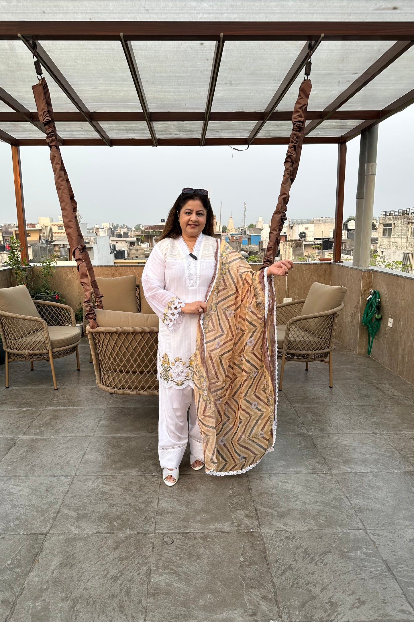 3pc Imported Cotton Pakistani Suit Paired With Farsi Salwar With Printed Dupatta