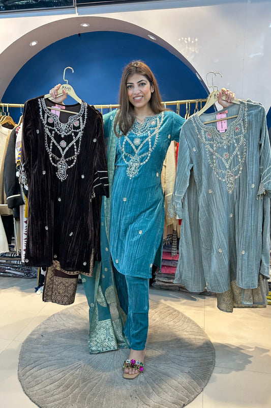 3pc Crushed Velvet Suit With Banarasi Dupatta