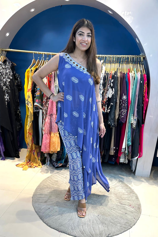 2pc Partywear Indo-western Set Paired With Bell-bottom Pants