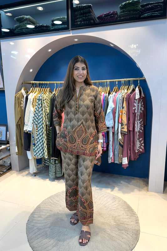 2pc Cotton Printed Co-ord Set Paired With Straight Fit Pants