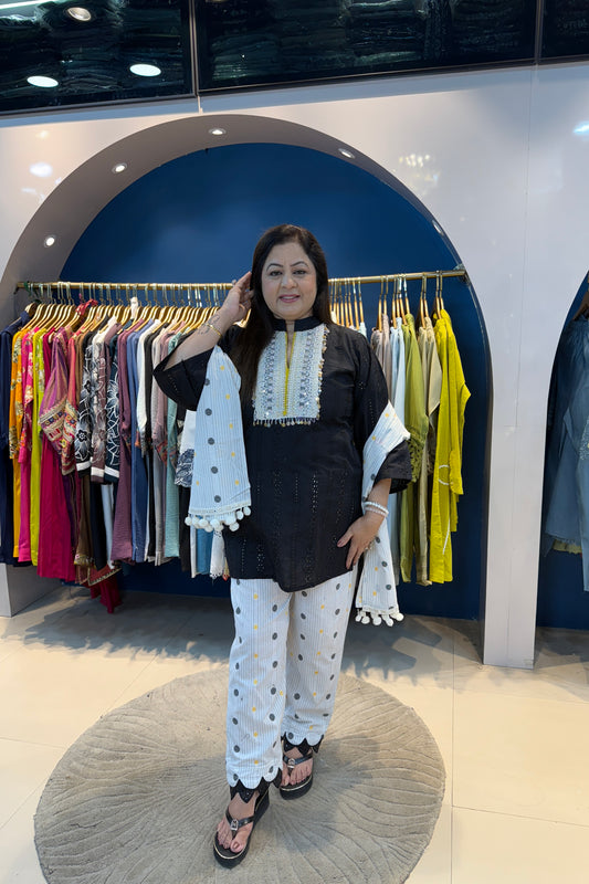 3pc Chikankari Cotton Suitt Paired With Printed Pants