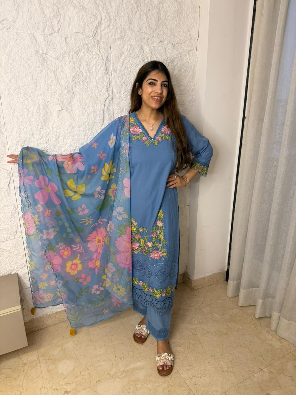 Pure mul cotton 3pc set, cut work nd patch work, with digital print organza duppata