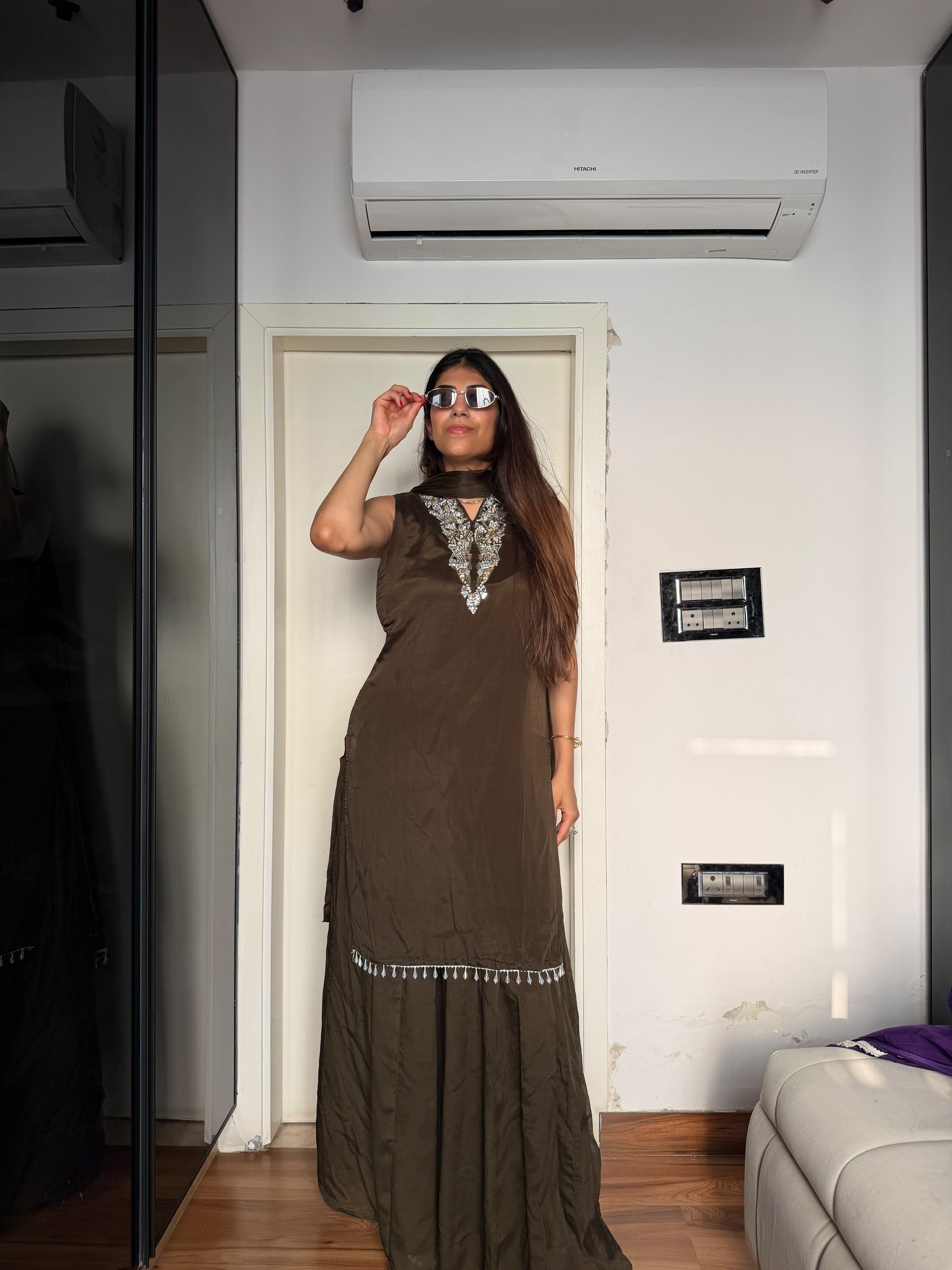 Chinon 3 pc sharara set with mirror work