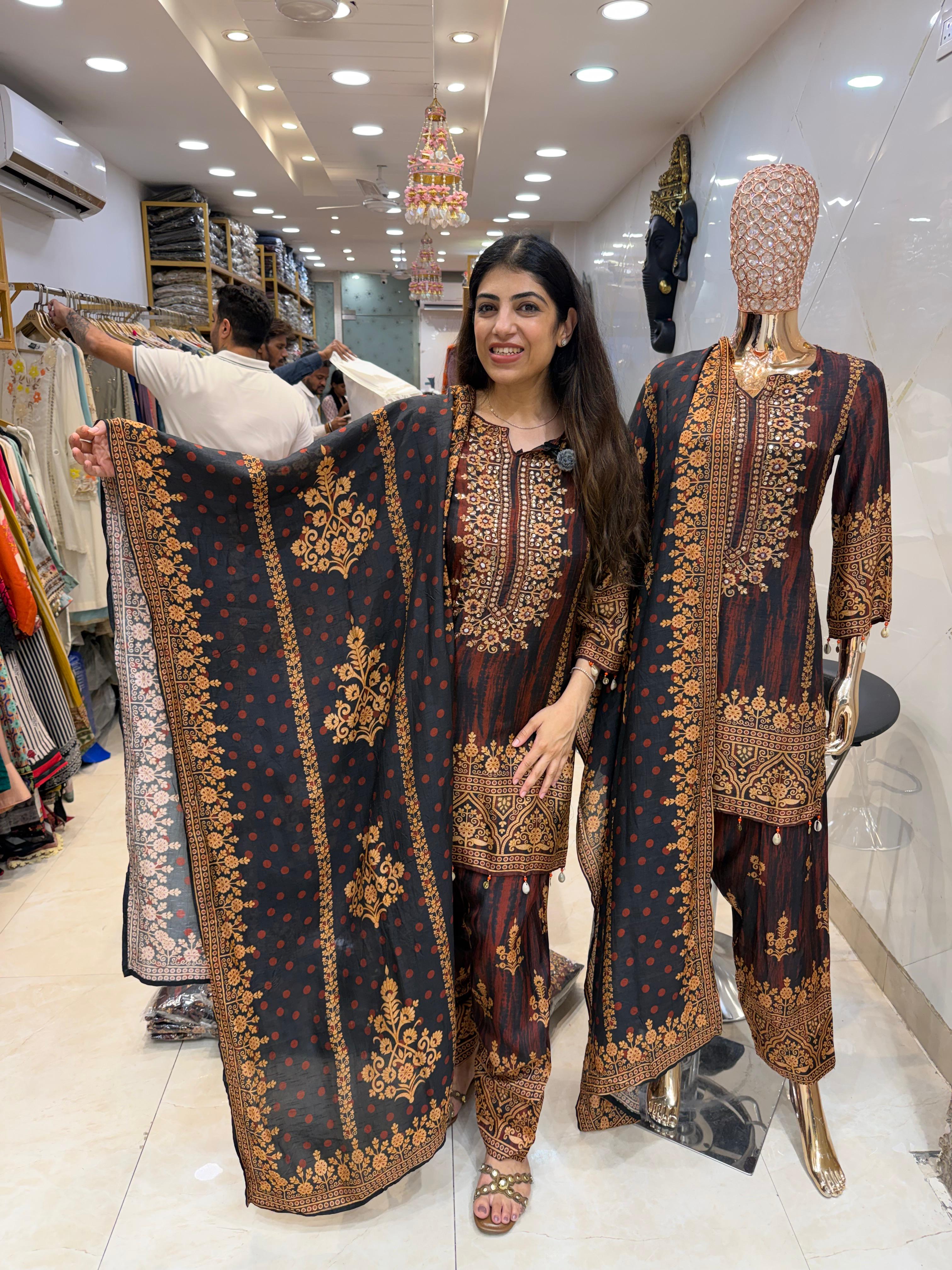 Pure muslin silk 3,peice set with all embroidery print