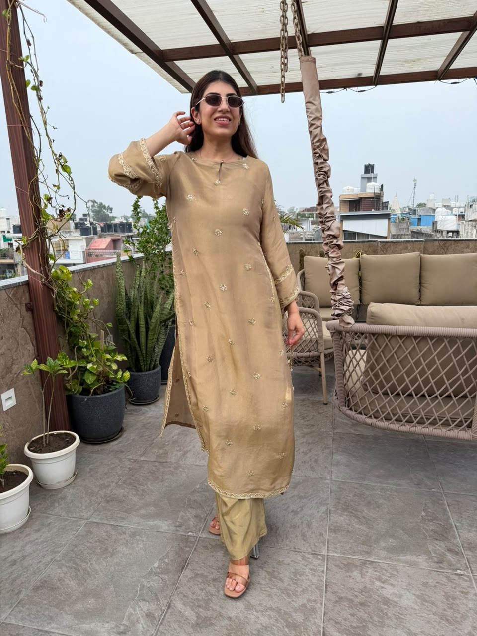 Pure shimmer tissue  handwork long side slit cut with separate-inner & bell bottom pants