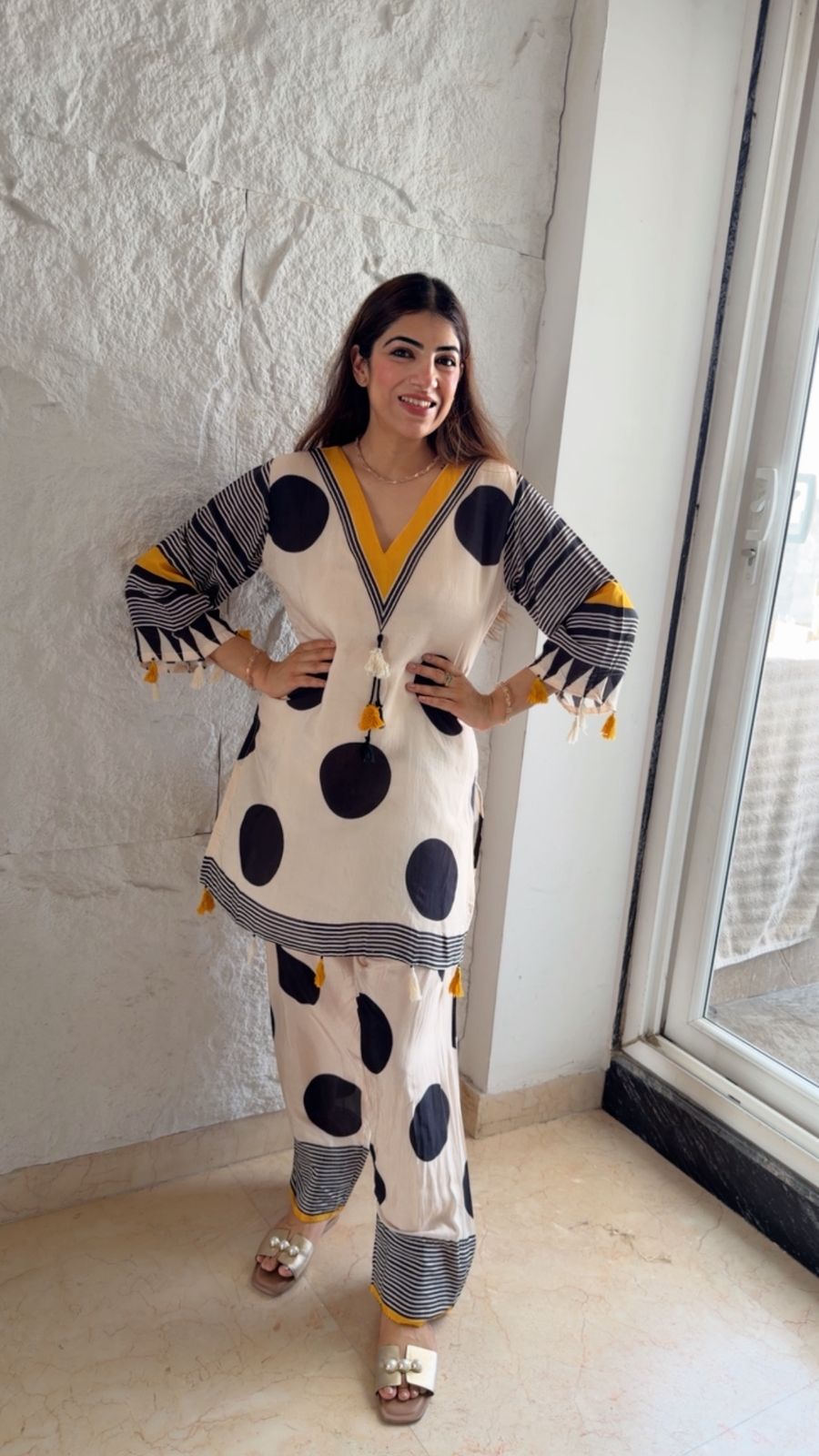 Pure muslin with farshi salwar polka dot & dupatta