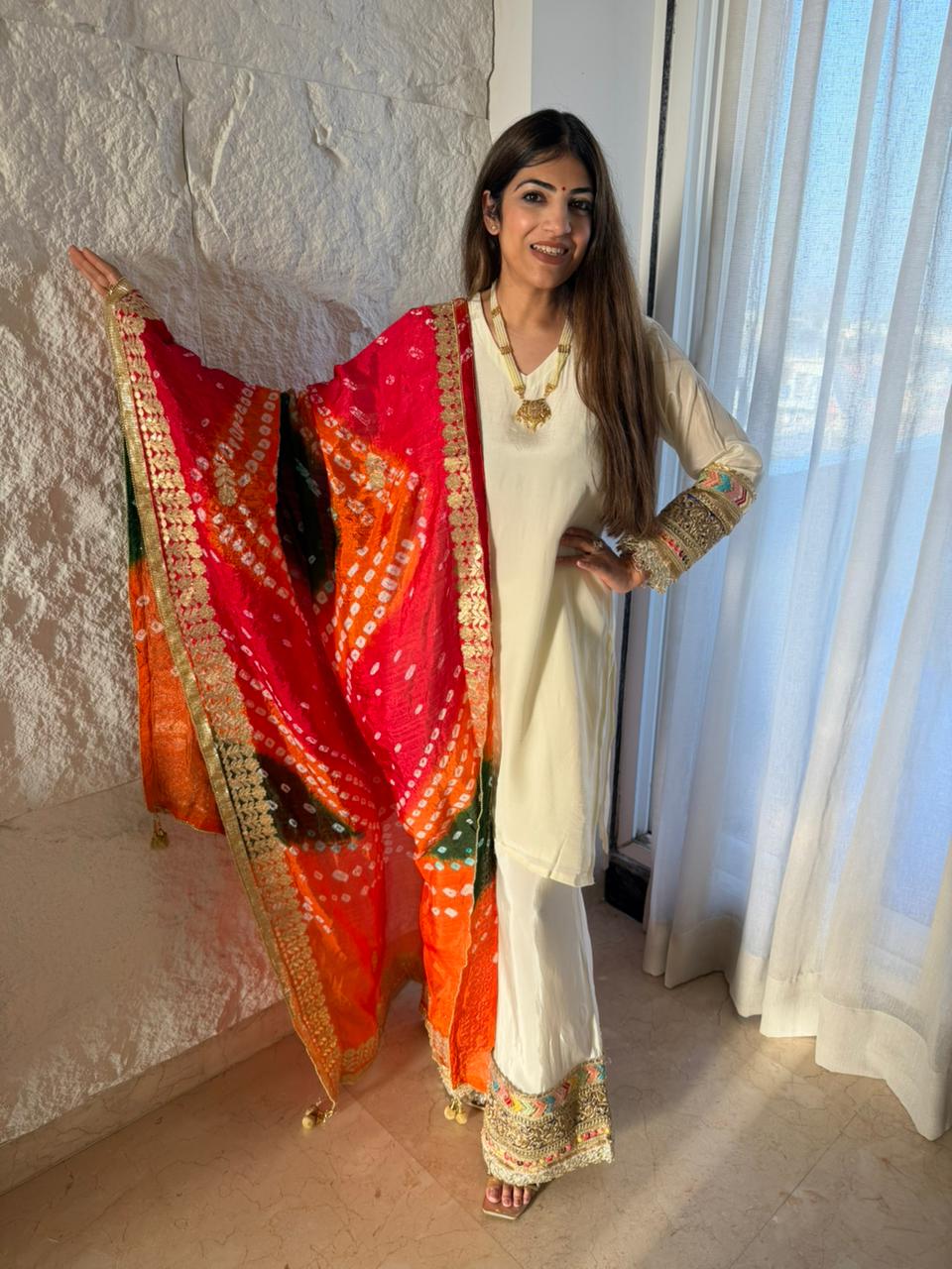 Pure crepe 3 pc, set with necklace nd bandhej duppata with gota lace work