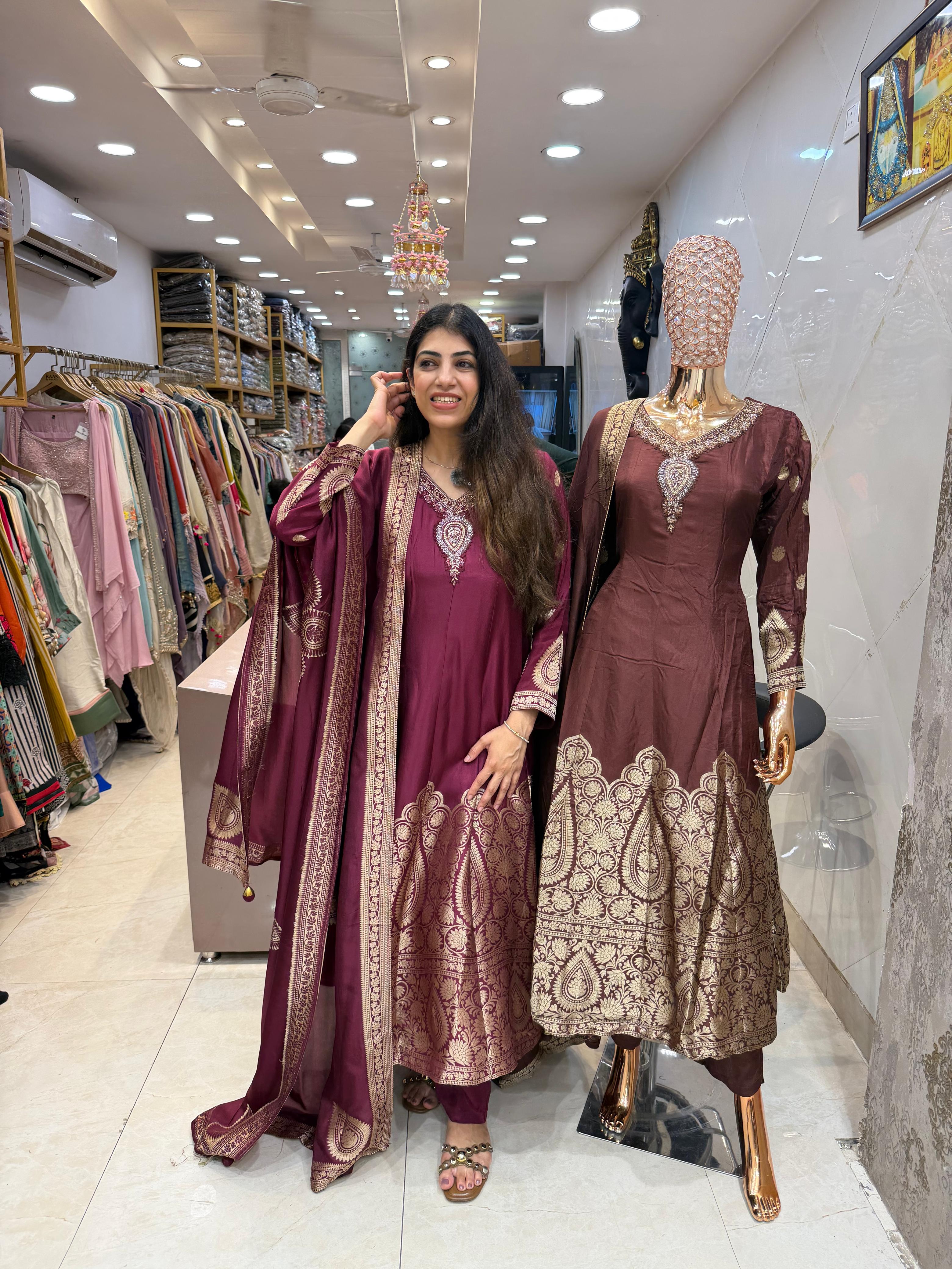 Pure banarsi foil print & handwork long 3,peice suit