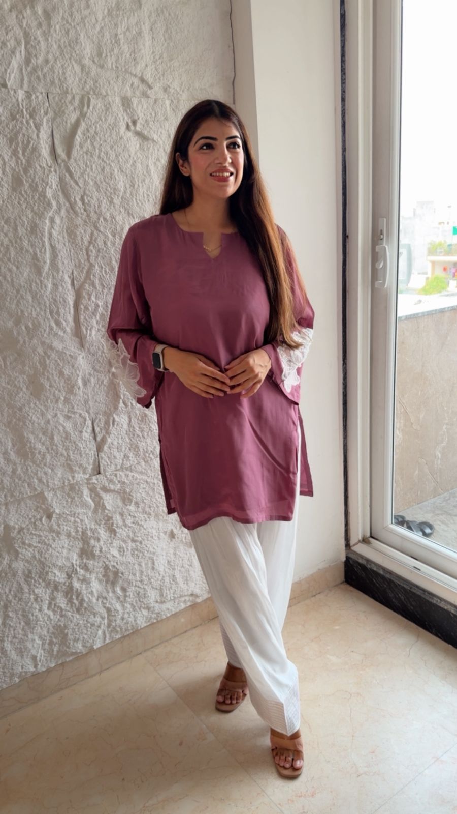Crepe farshi set with appliqué sleeves