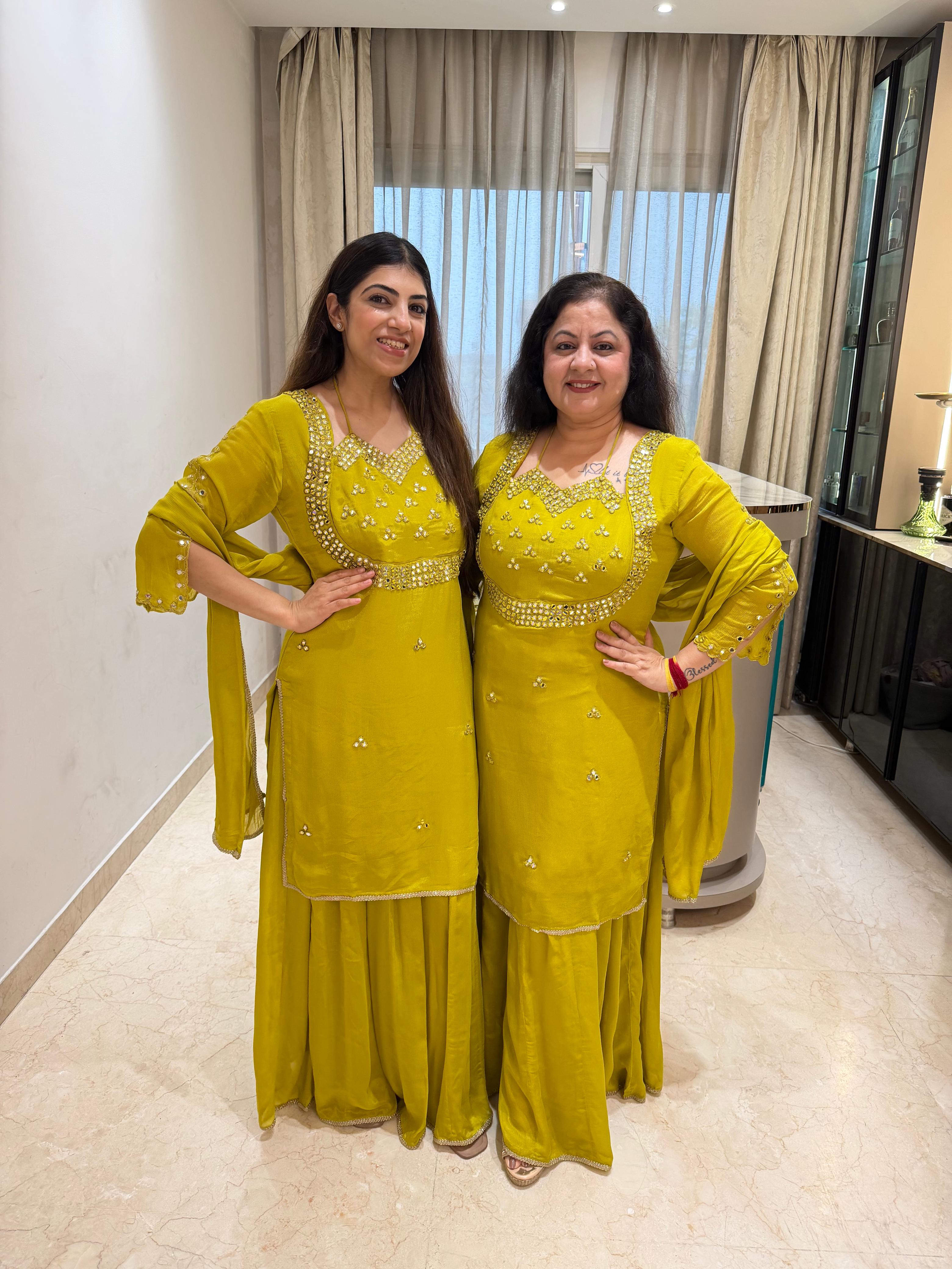 Pure Chinon 3,peice party wear sarara set with all mirror work