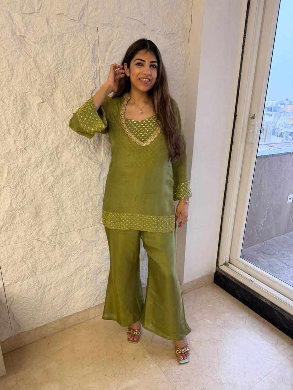 Pure shimmer tissue 2pc,co-ord set with separate - inner with bell bottom plazo nd all over handwork