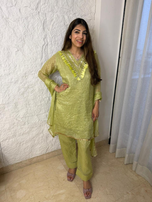 Glass tissue 3pc set with farshi salwar