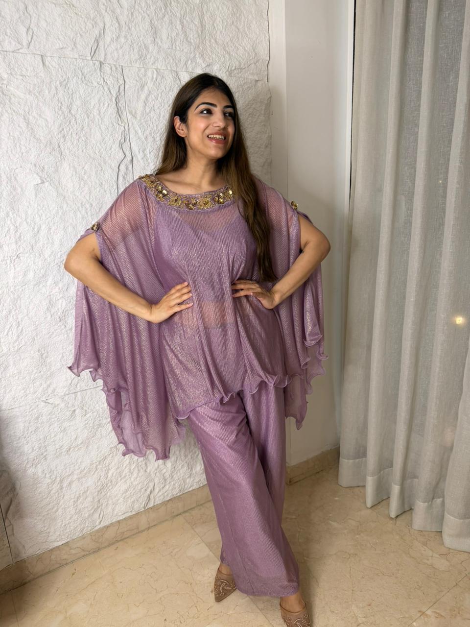 Crushed fabric indo-western with handwork on neckline with inner