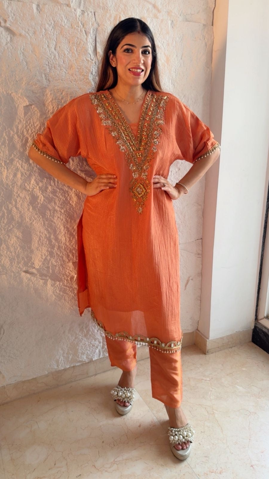 Firan style 2pc set simmar crushed fabric nd v nack handwork designe