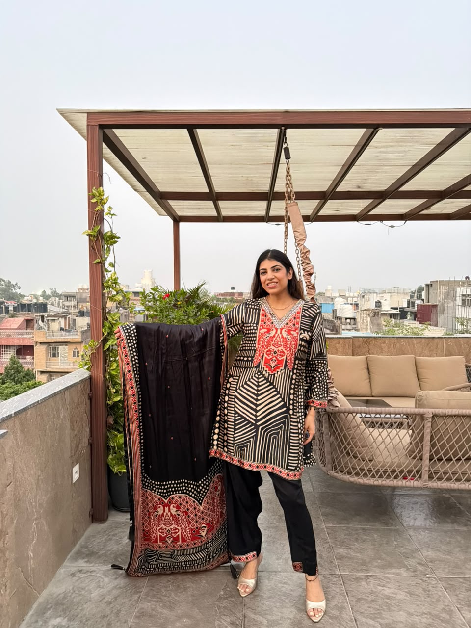 Gaji silk 3pc, set with farshi & dupatta