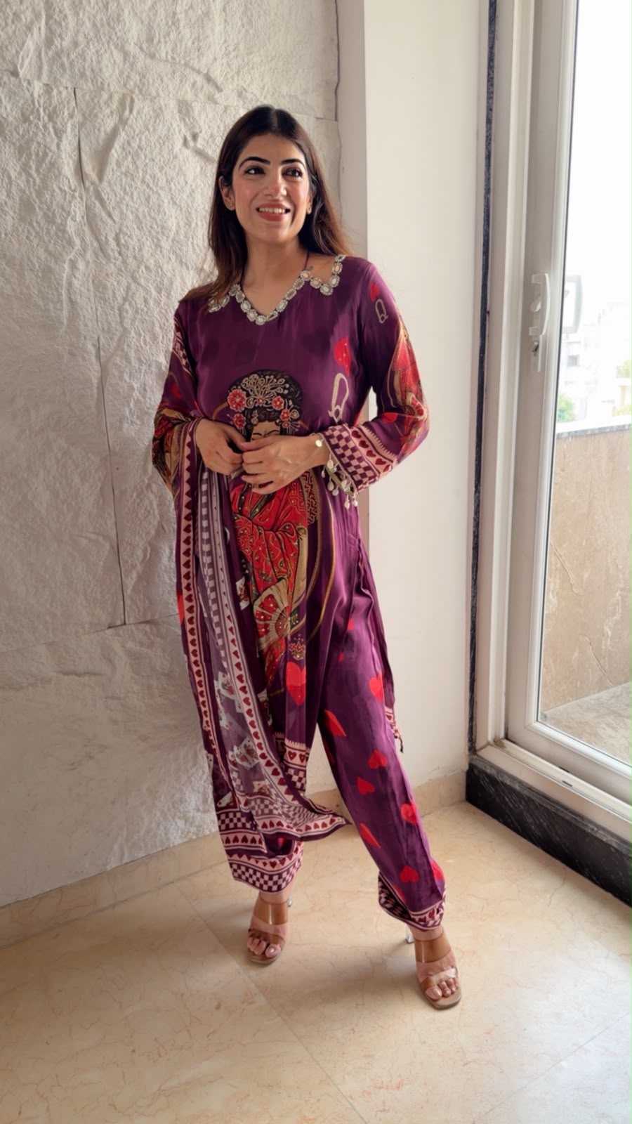 Pure digital crepe 3pc set, with Queen’s print front back also duppata with designer  mirror neckline