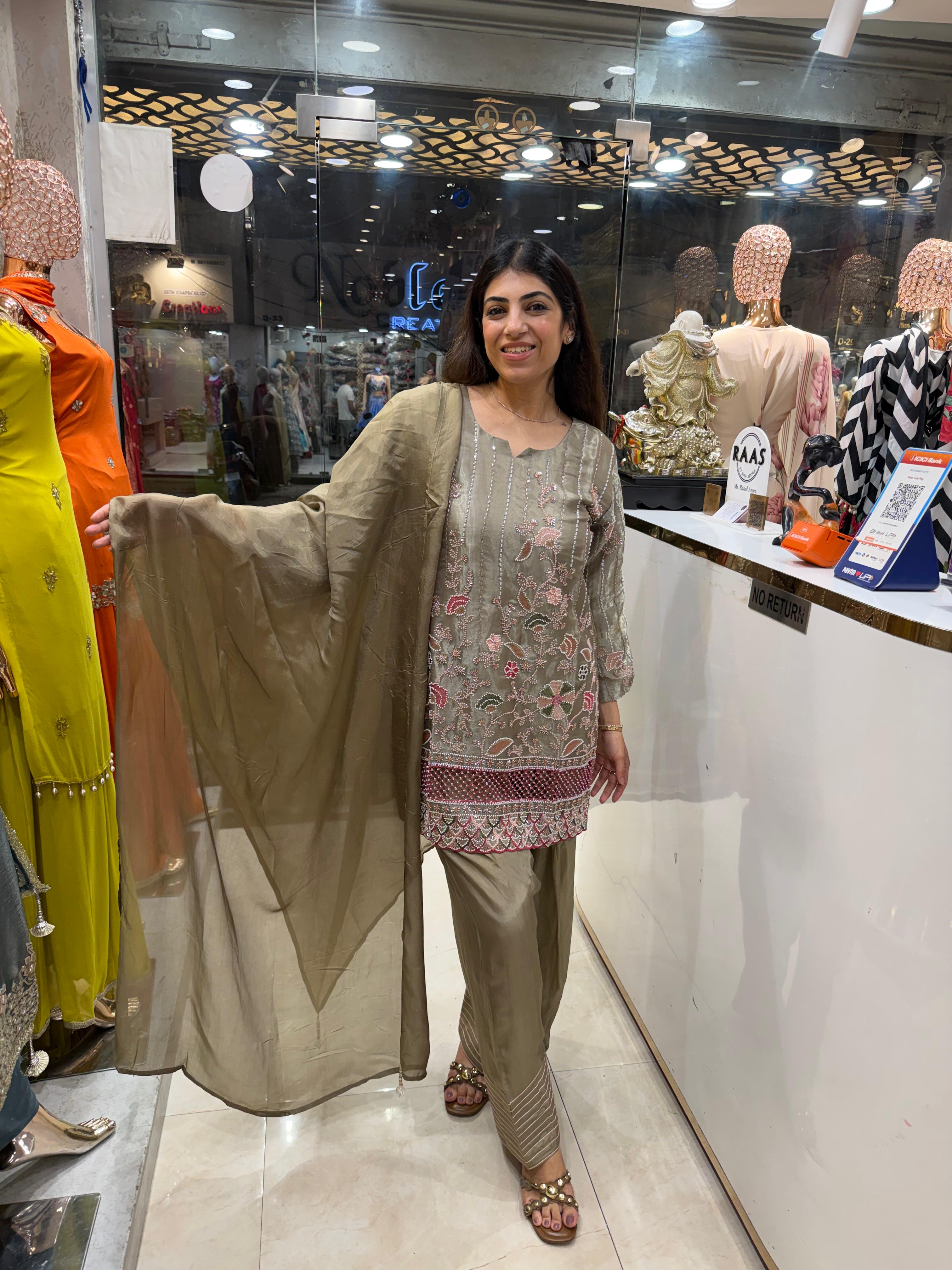 Pure organza partywear kardana work3,peice set with farshi salwar & dupatta