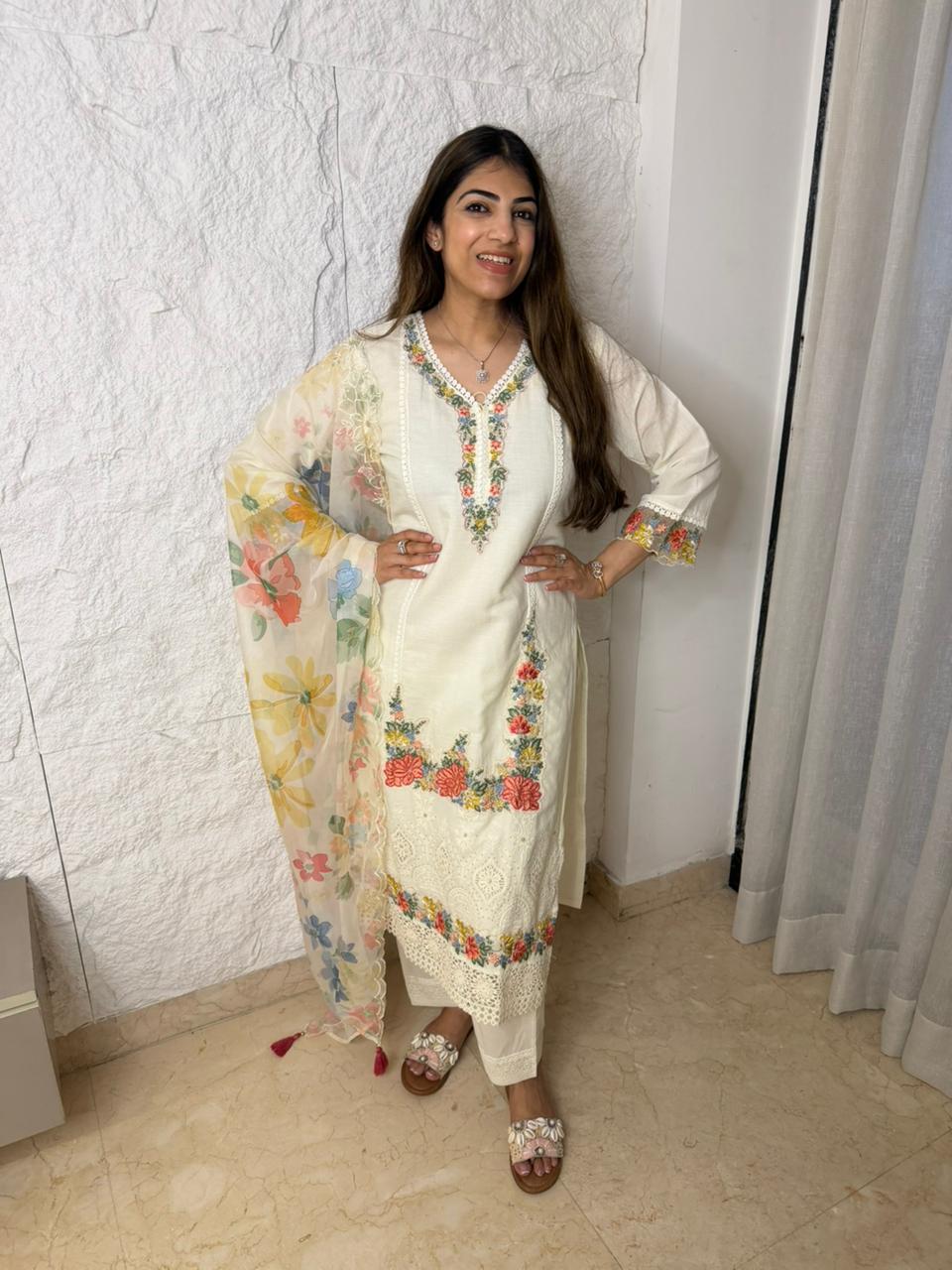 Pure mul cotton 3pc set, cut work nd patch work, with digital print organza duppata