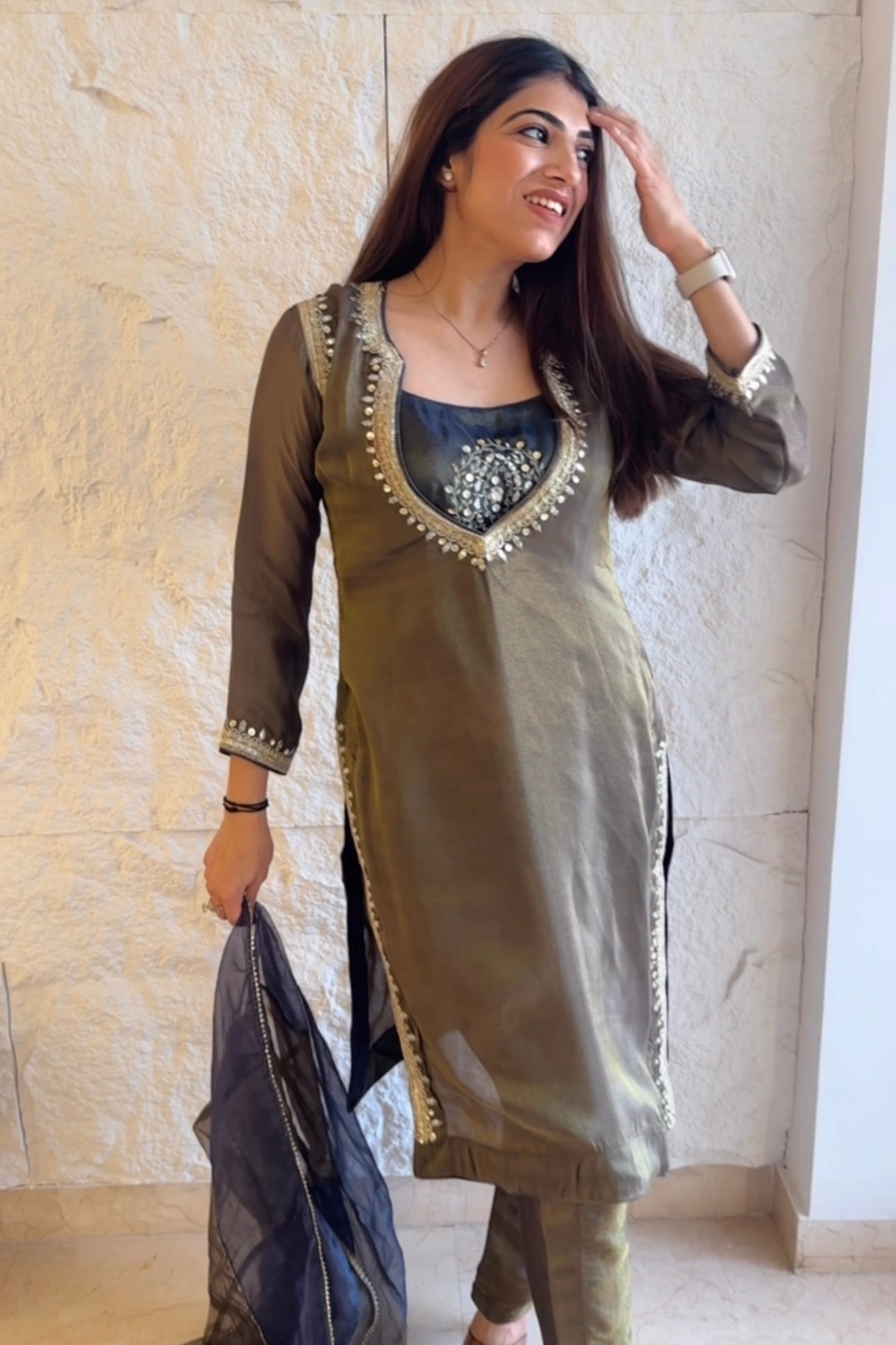 4pc Partywear Jimmy Choo Suit With Organza Dupatta
