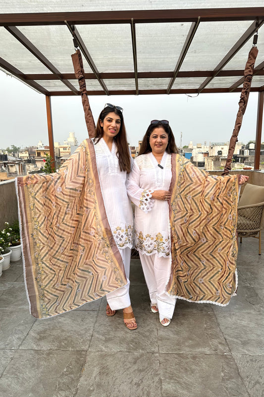 3pc Imported Cotton Pakistani Suit Paired With Farsi Salwar With Printed Dupatta