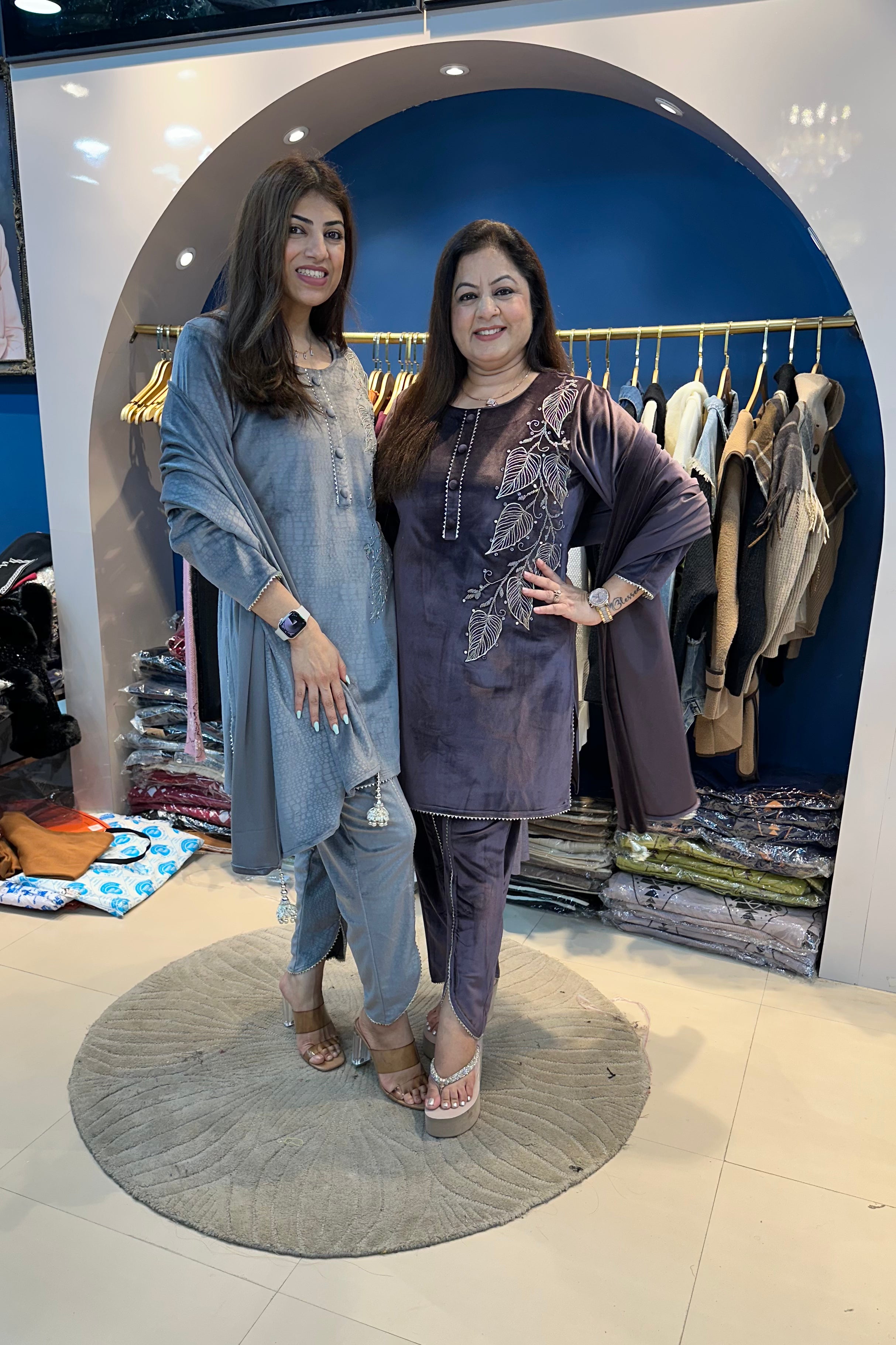 3pc Valvet Suit Paired With Tulip Pant – Raas by Riya