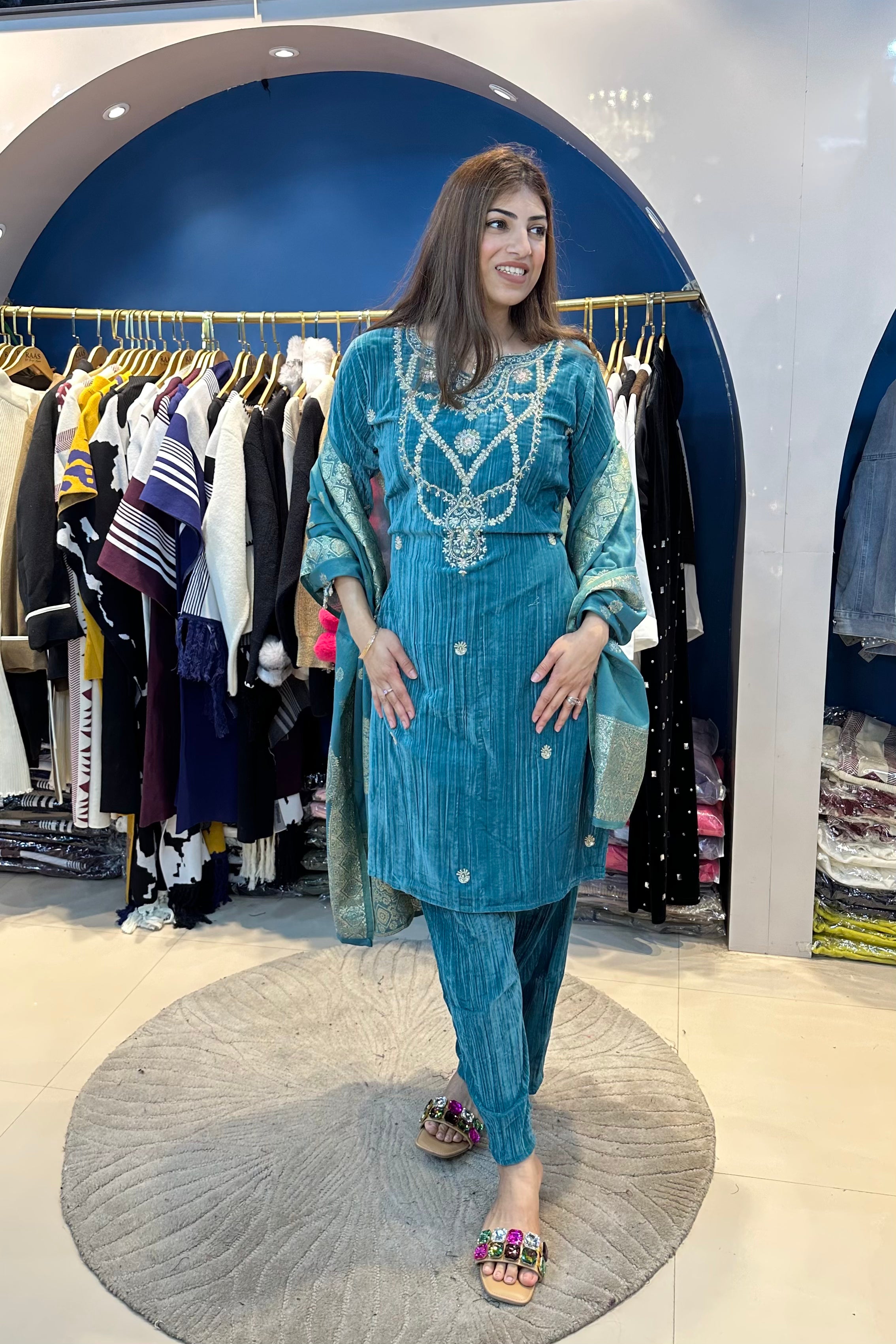 3pc Crushed Velvet Suit With Banarasi Dupatta