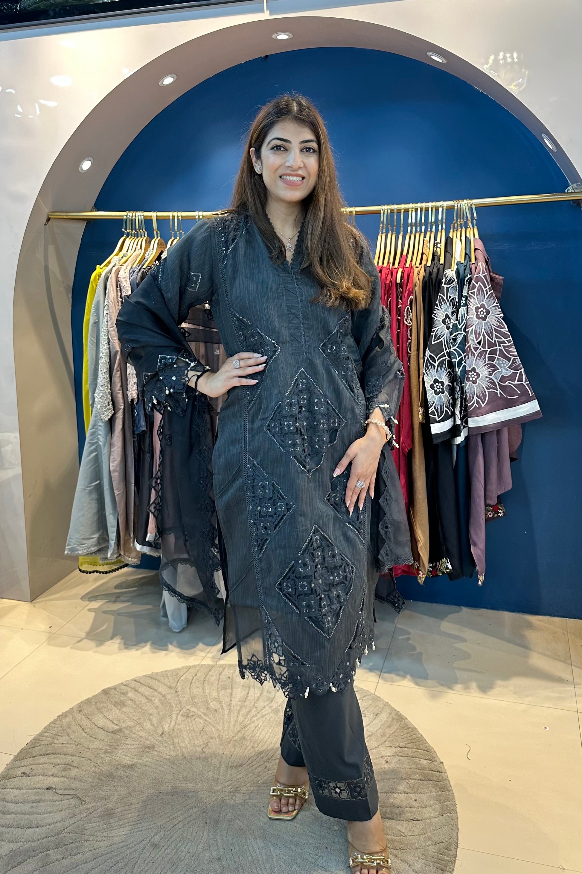 3pc Pakistani Suit – Raas by Riya