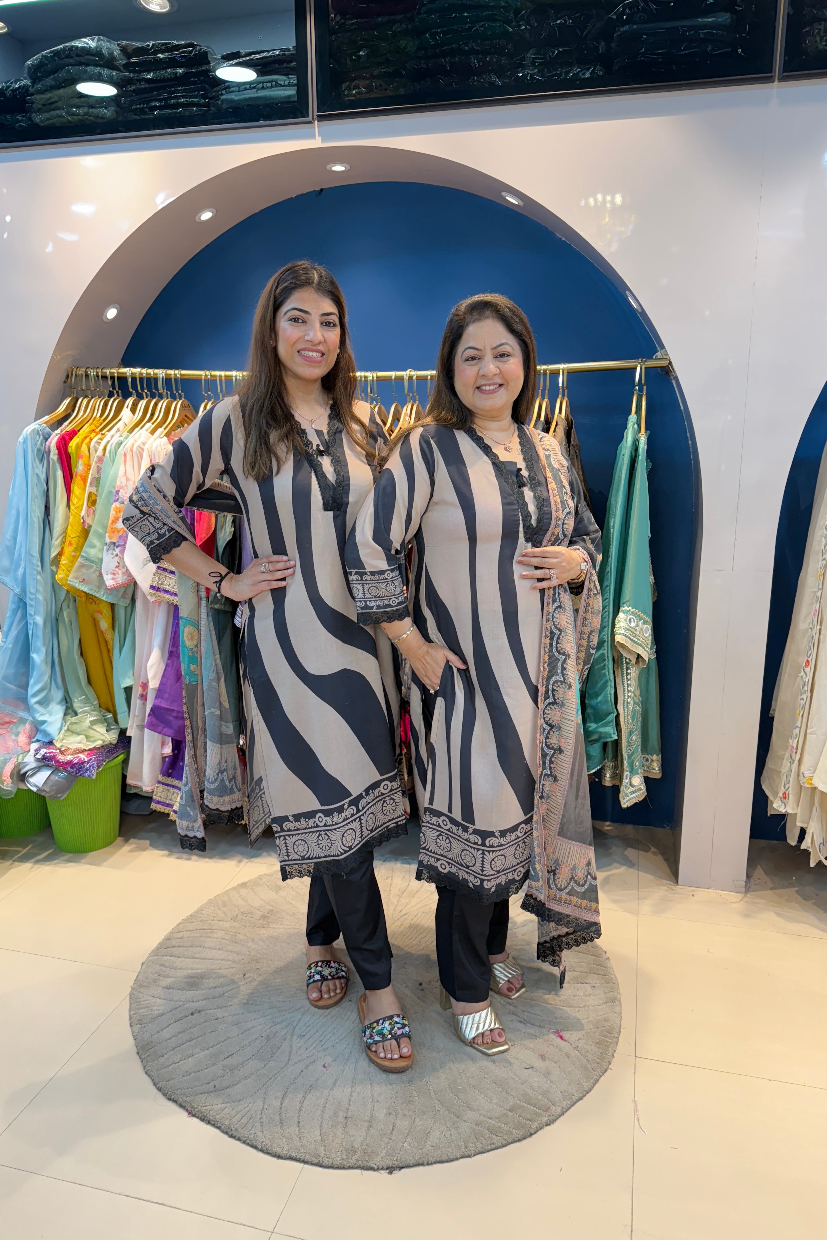 3pc Cotton Muslin Suit With Printed Dupatta
