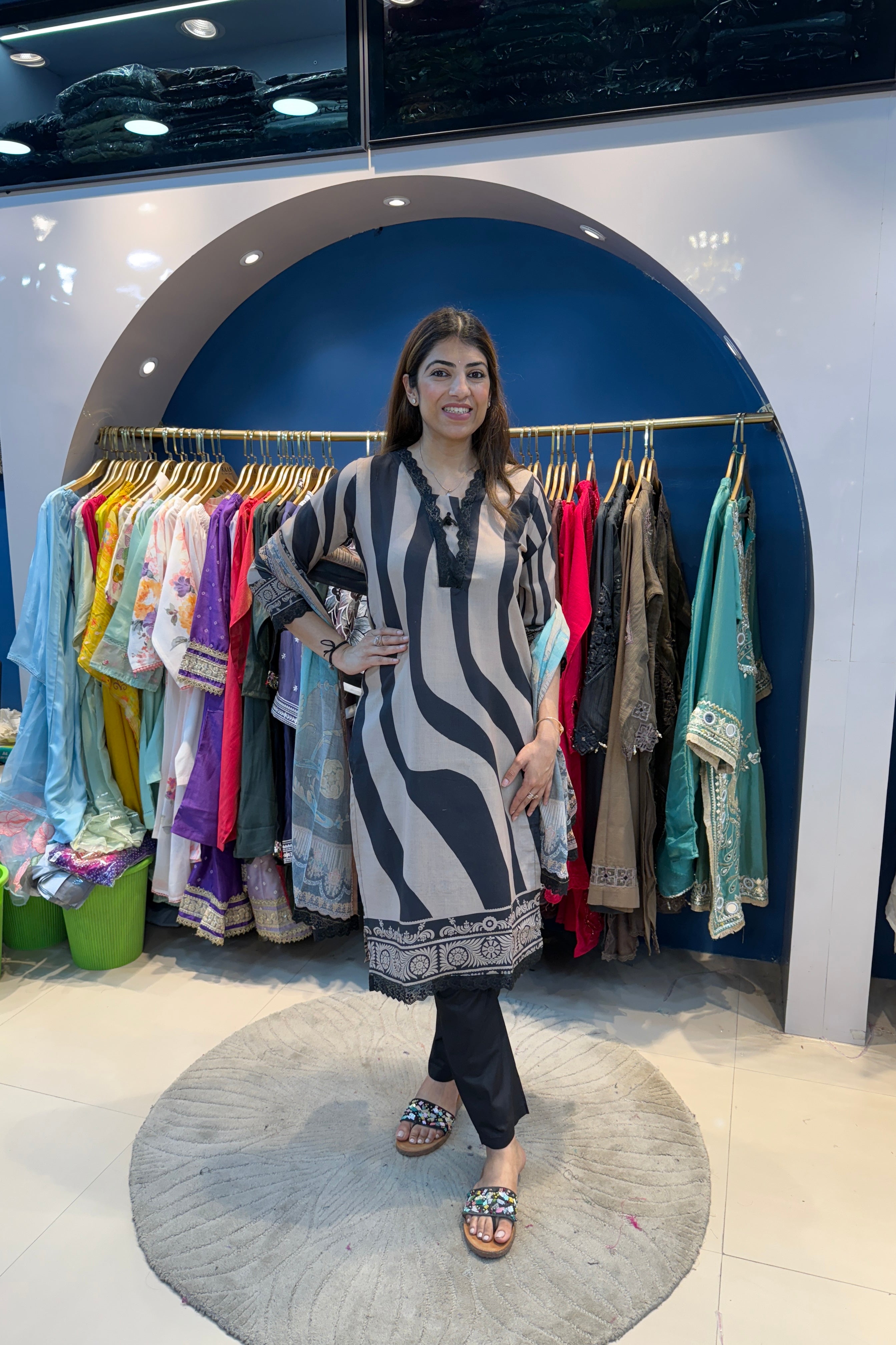 3pc Cotton Muslin Suit With Printed Dupatta
