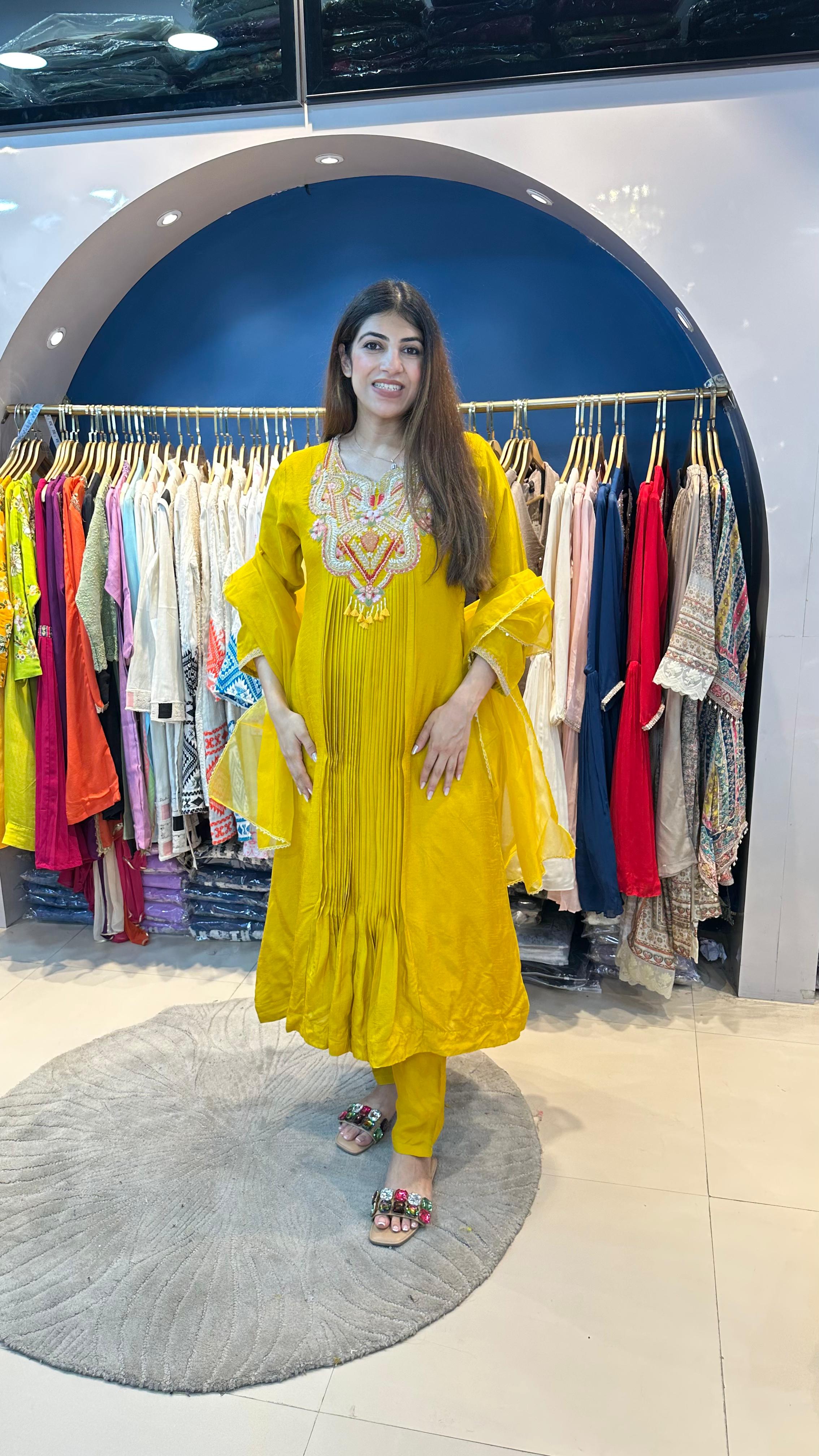 Dola silk pleated suit with handwork – Raas by Riya