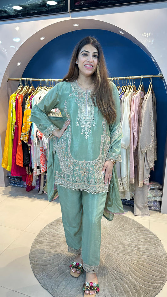 Chinon 3 pc suit with straight pants With dupatta