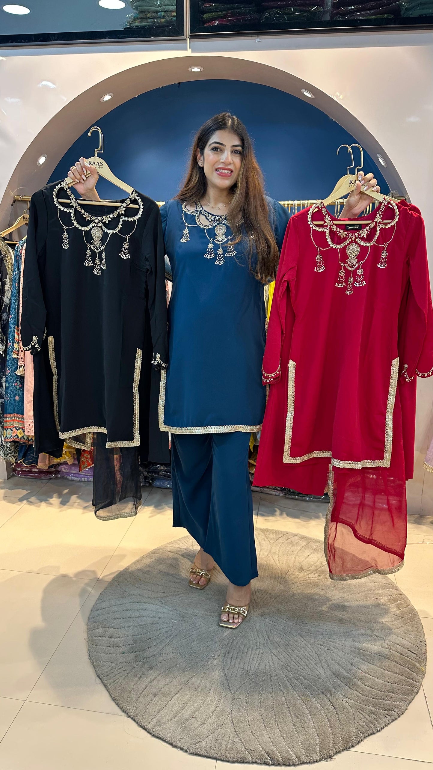 Imported Georgette Party Wear 3 pc Suit with Stylish Handwork on Neck with Organza Dupatta