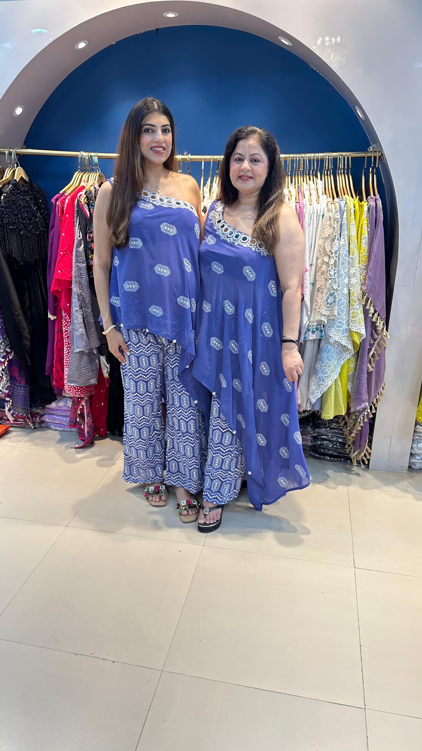 Indo-Western Set 2pc with Chicken Kari Pants with Sleeve Fabric