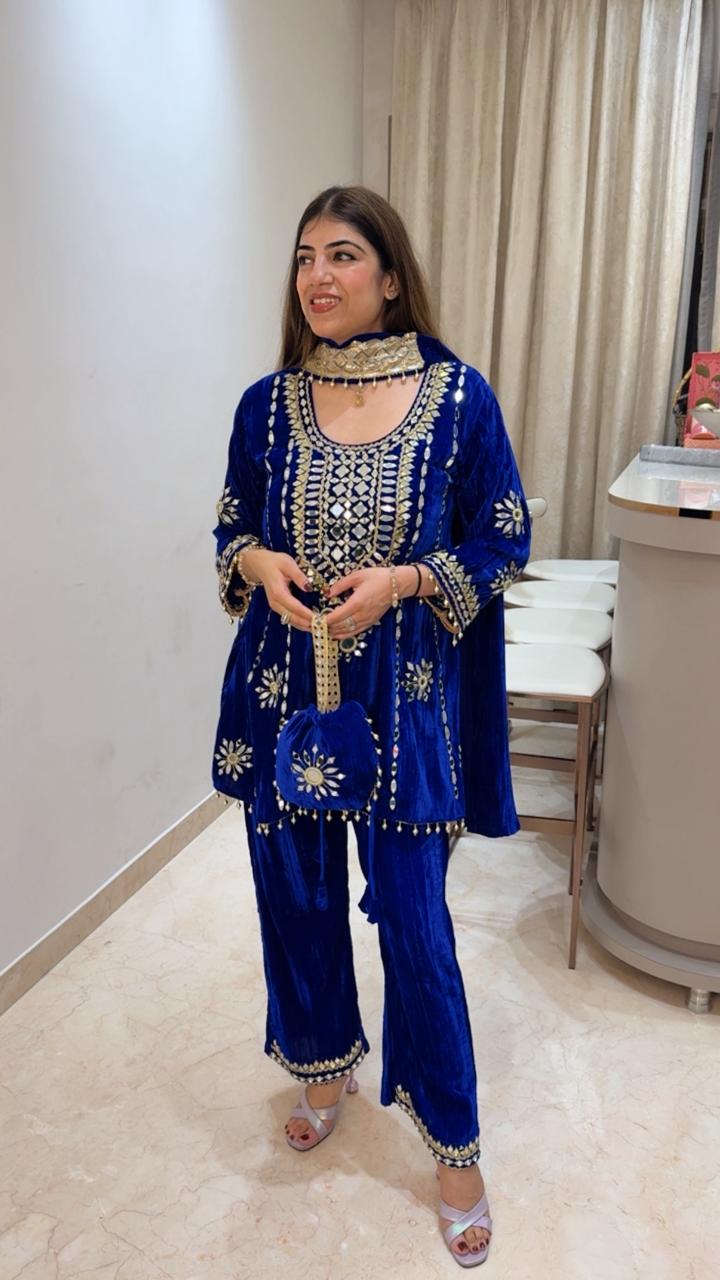 Crushed velvet 4 pc set with complete mirror work with potli & dupatta