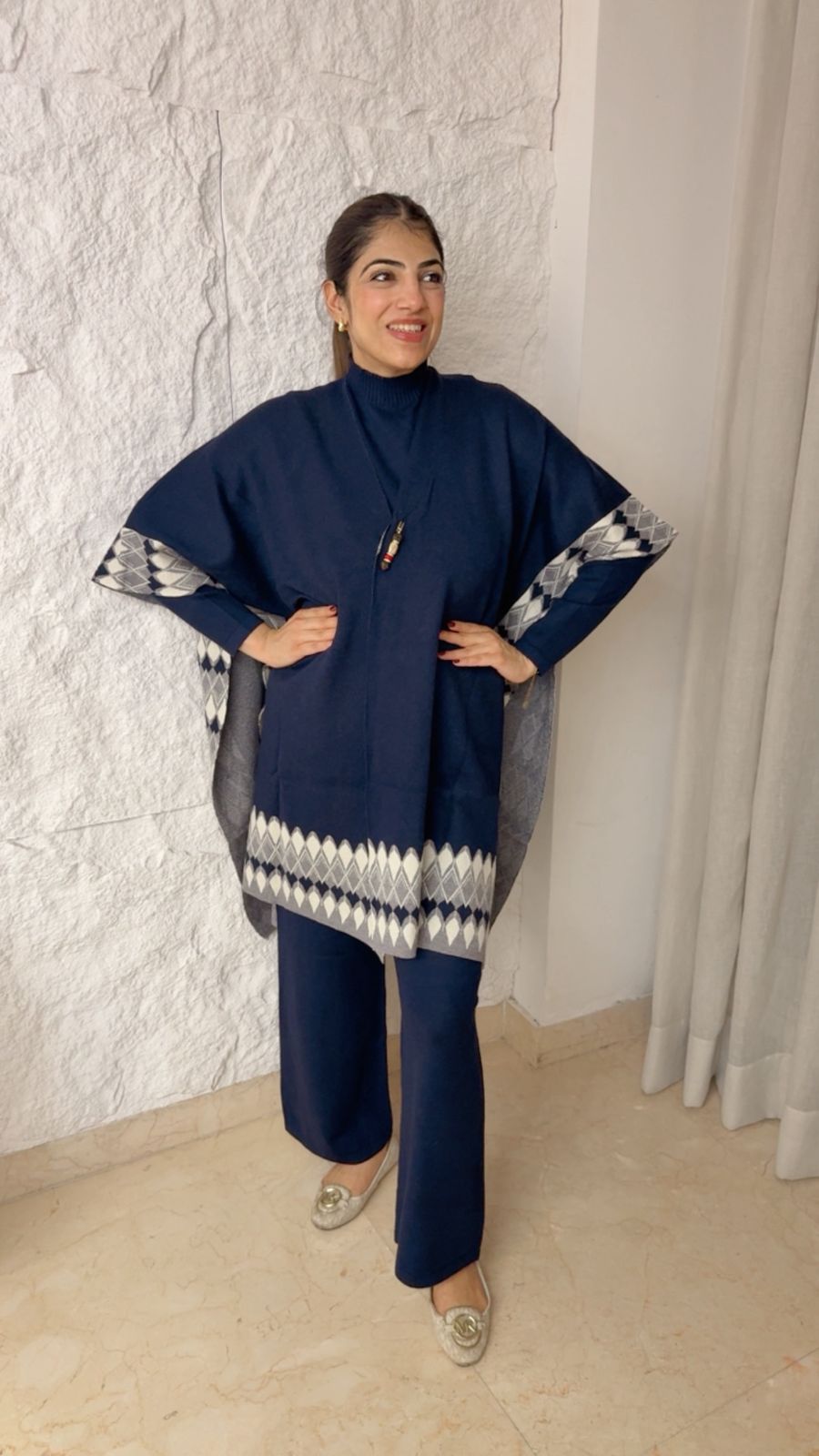 Free size stretchable 3 pc woollen co-ord set with cape (belt excluded)