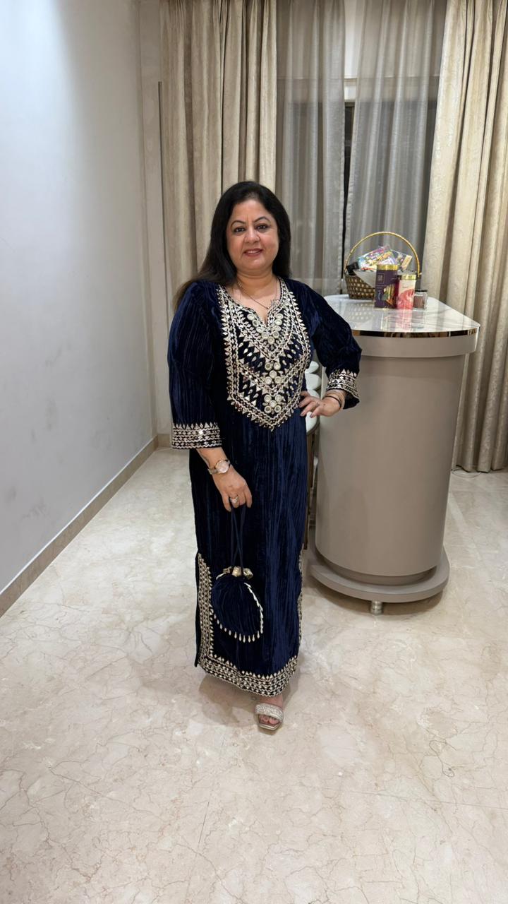 Crushed velvet slit dress with original mirror handwork with handwork potli