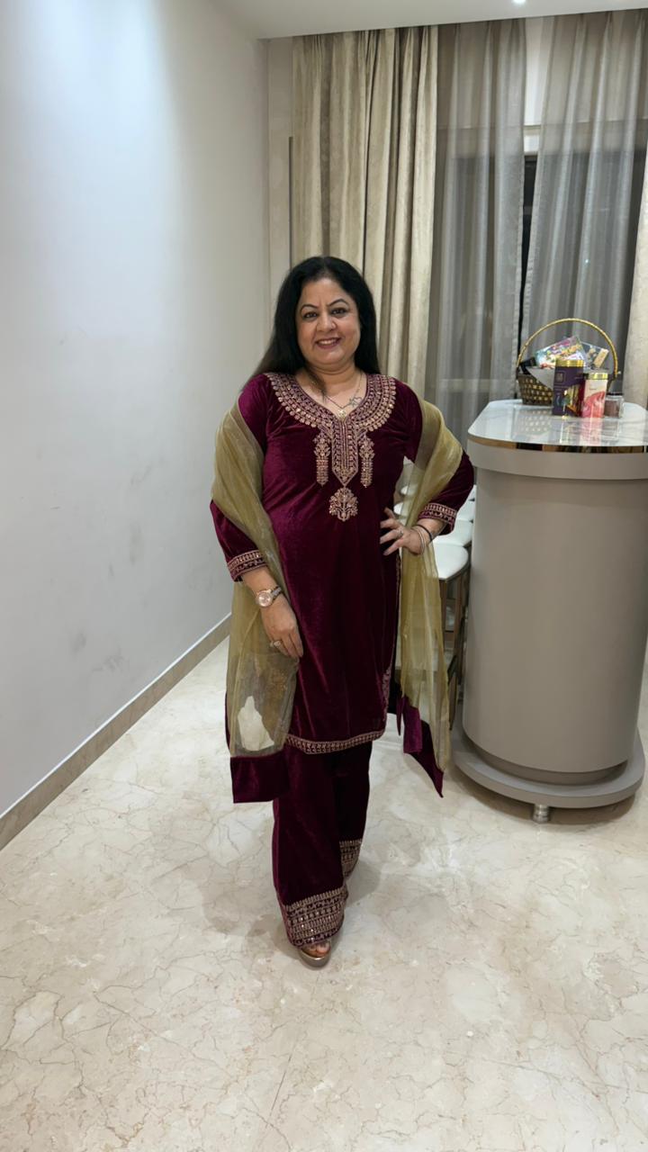 Velvet 3 pc suit with embroidery paired with straight fit pants and contrast tissue dupatta