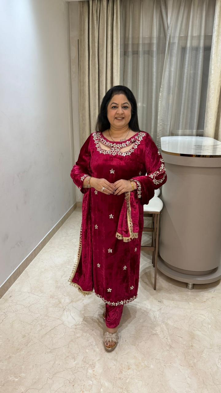 Ice velvet 3 pc suit with stylish neck with mirror handwork on sleeves and neck with velvet dupatta