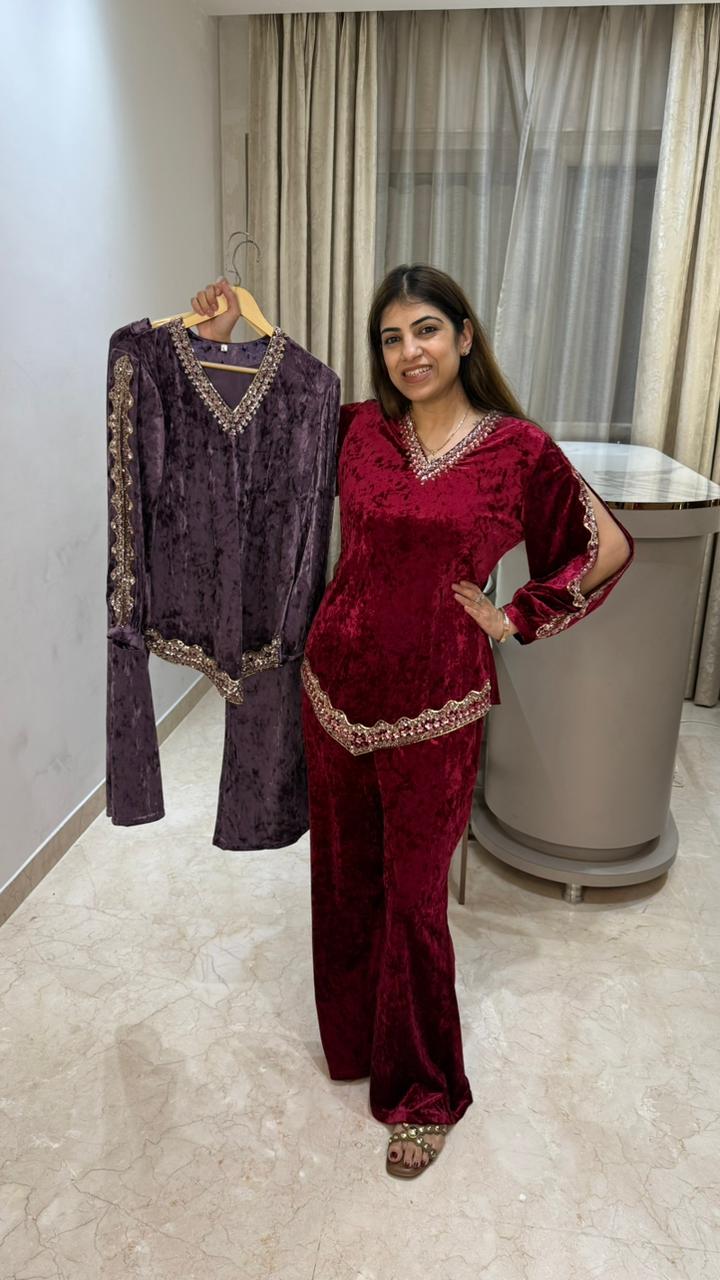 Stretchable velvet with stylish sleeves and front cut with handwork