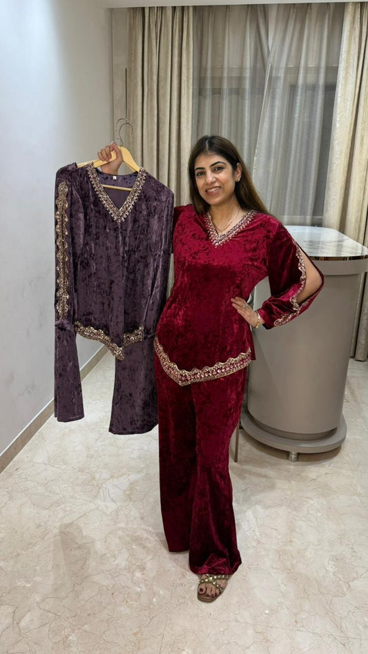 Stretchable velvet with stylish sleeves and front cut with handwork