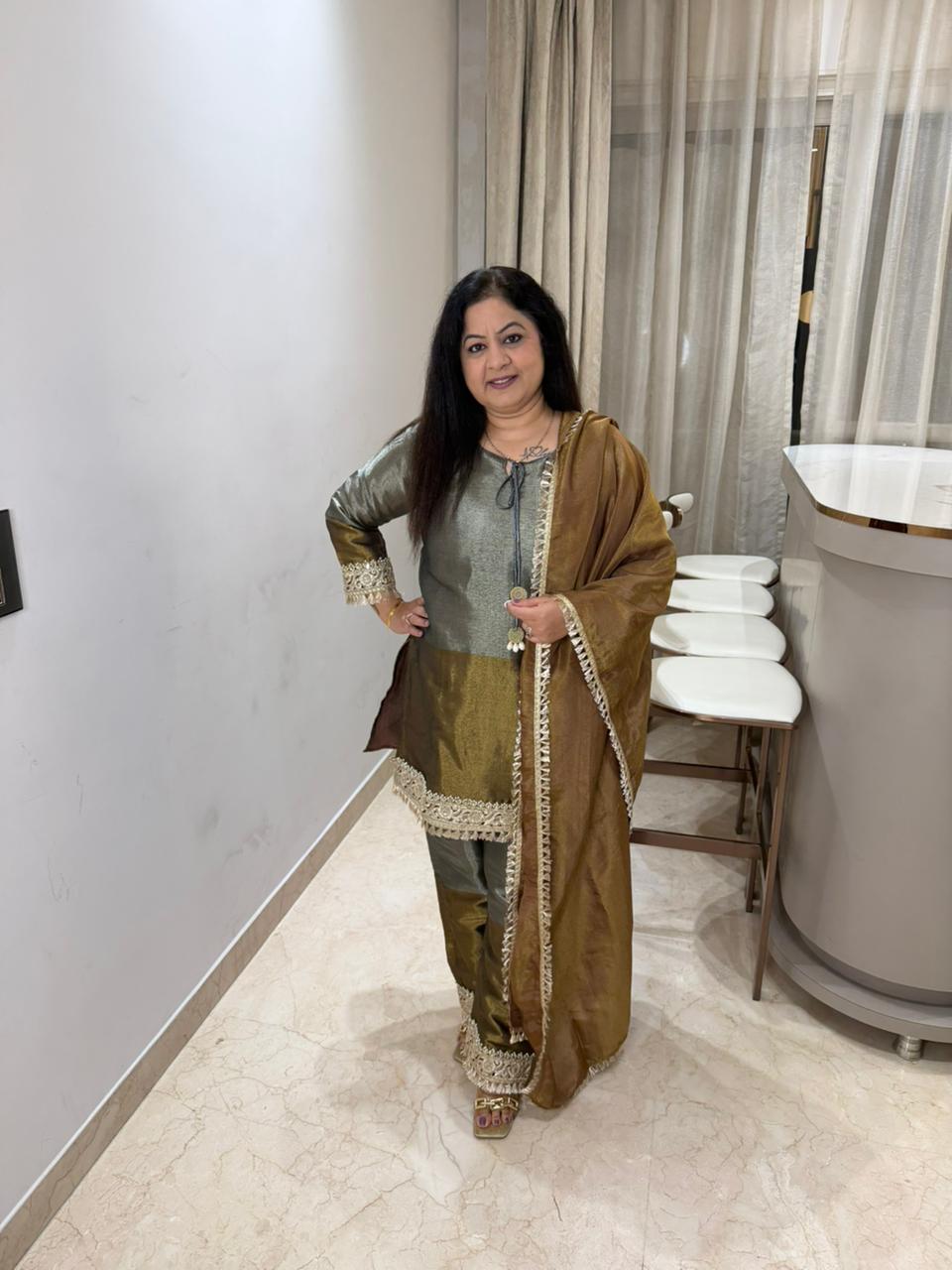 Pure banarasi  fabric 3pc, suit with lace work inside pure cotton lining