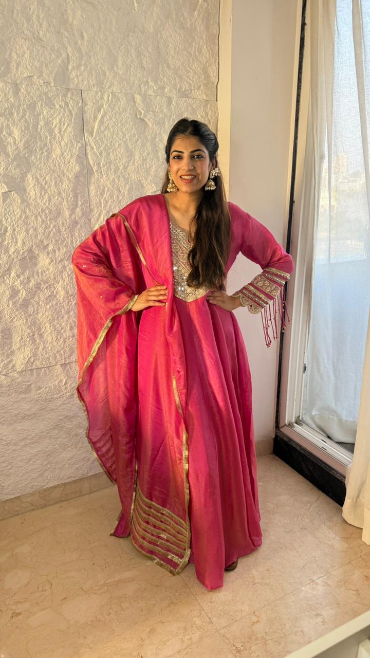 Shimmer tissue,long anarkali set,handwork and patch work in dupatta all over lace work
