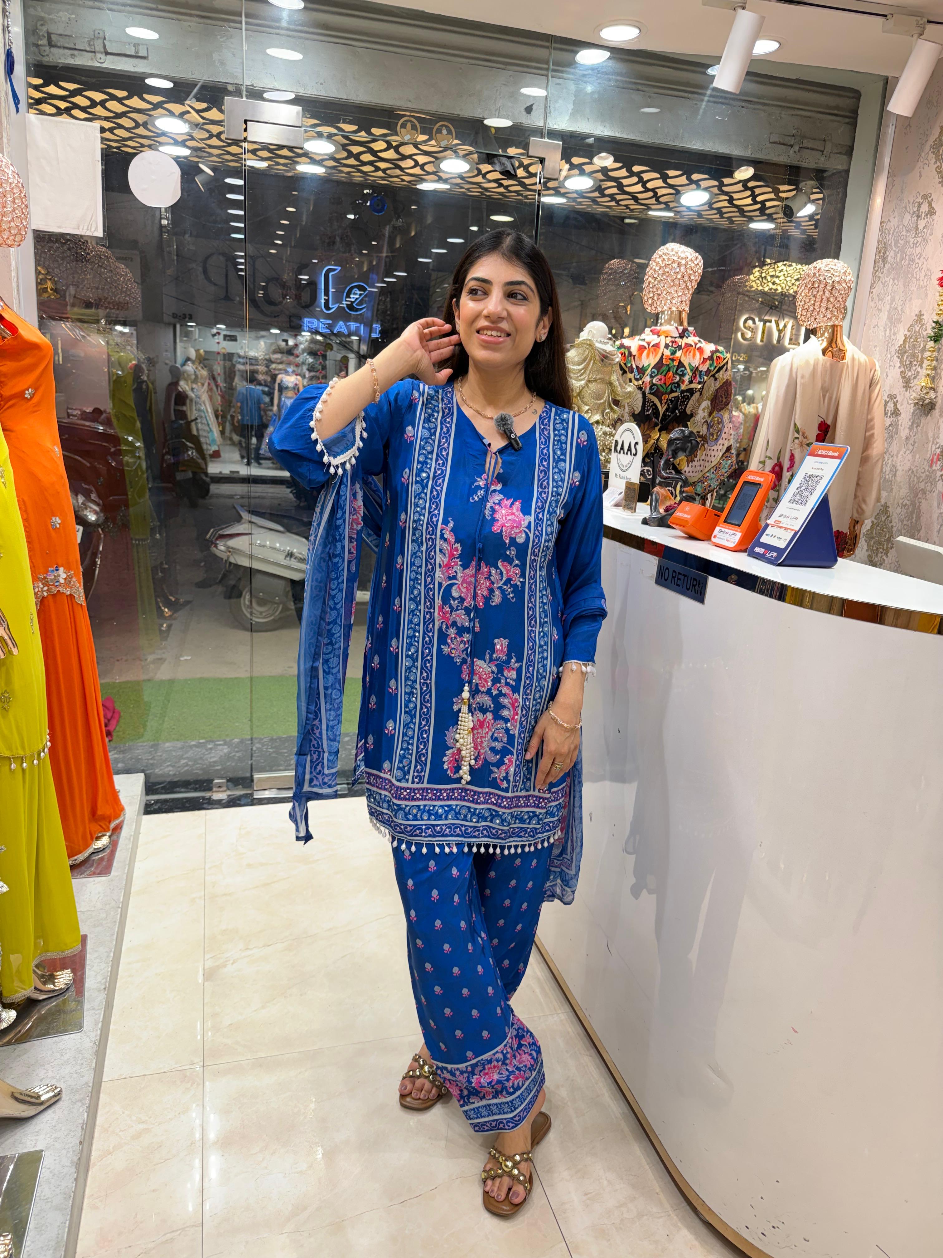 Digital crepe 3, peice suit with nice tassel