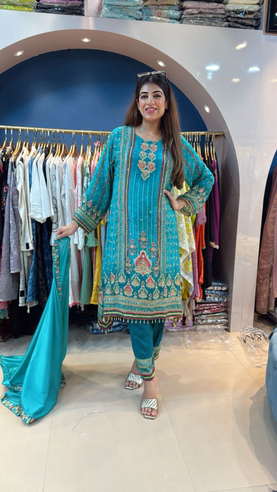 Digital crepe 3 pc suit with mirror highlight